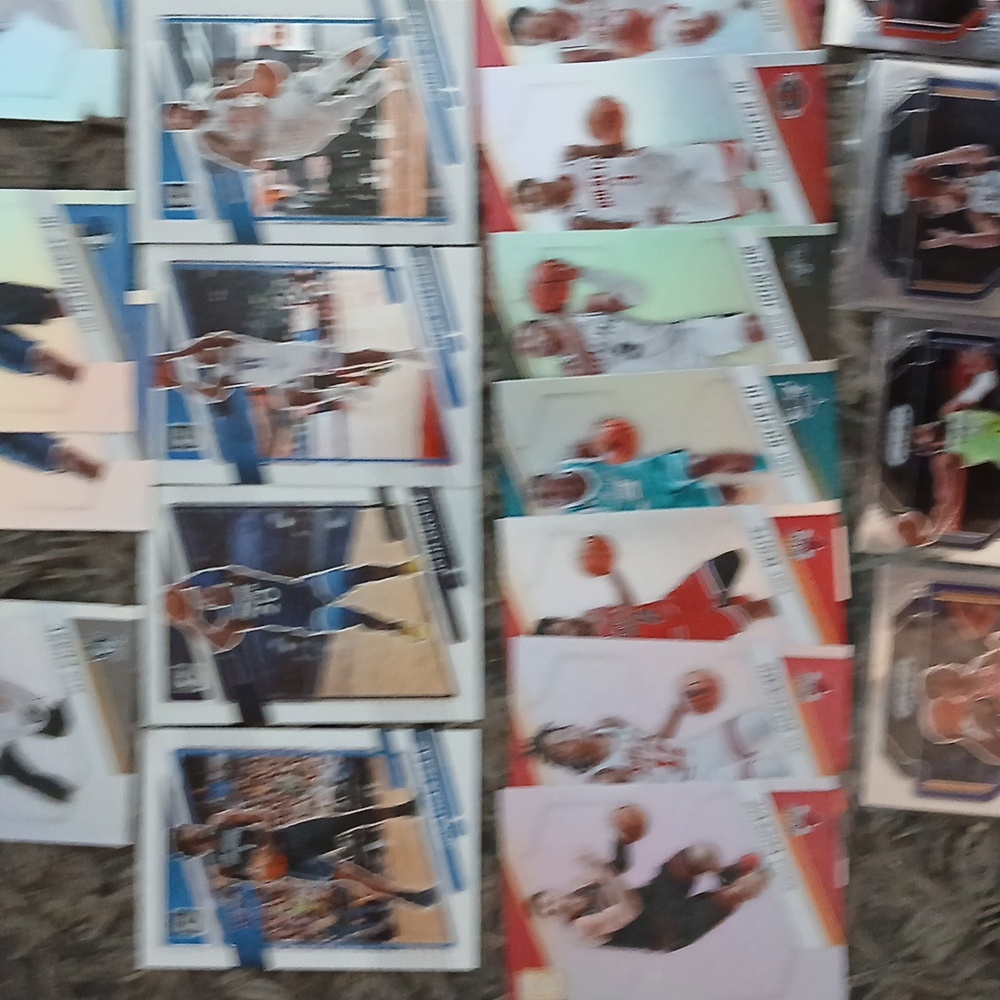 NBA Trading Card Bundle - Picture 7 of 11